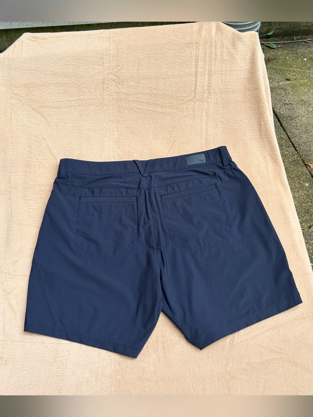Rhone Men's Momentum Golf Short 7